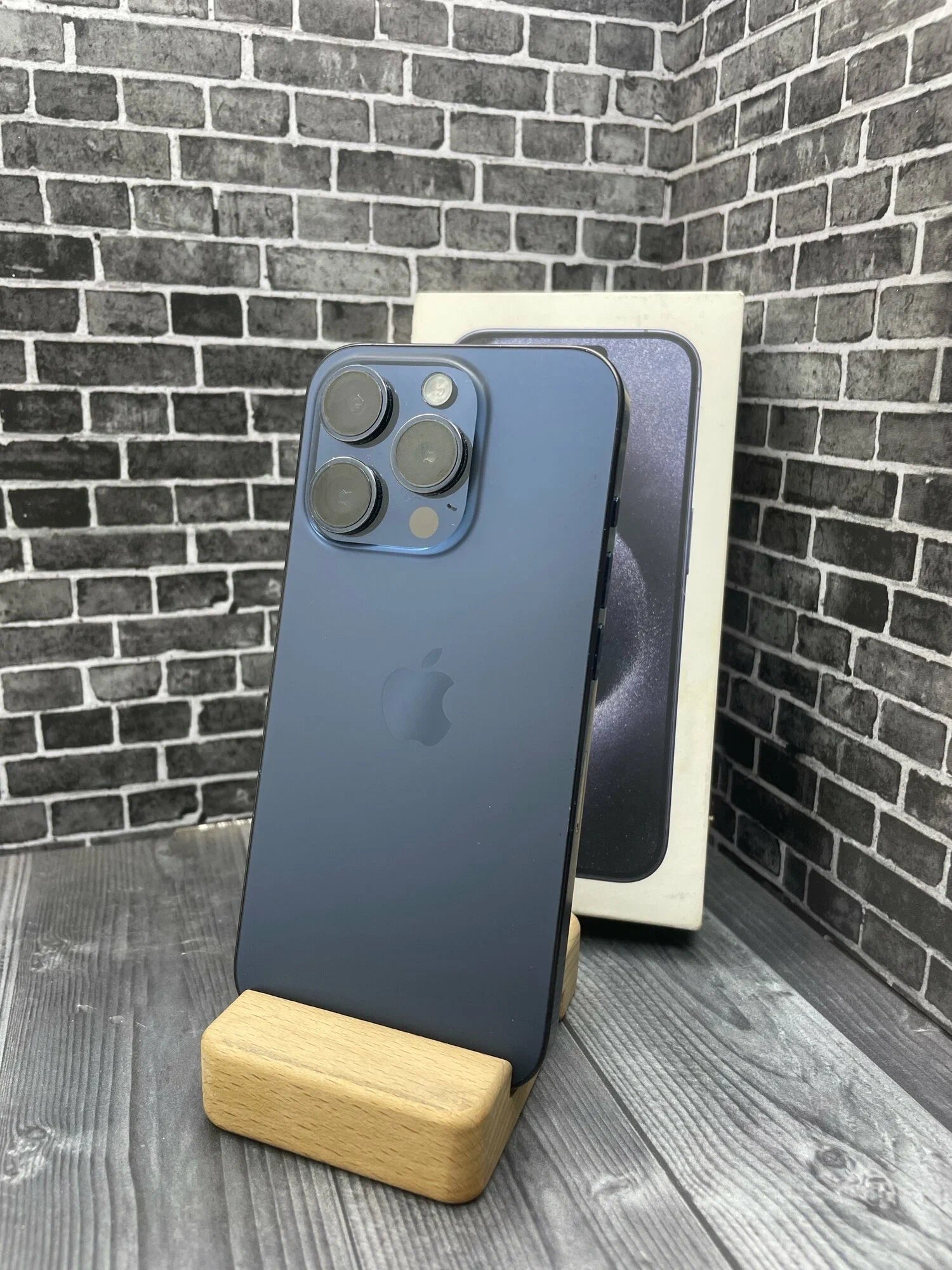 iPhone 15 pro 128GB